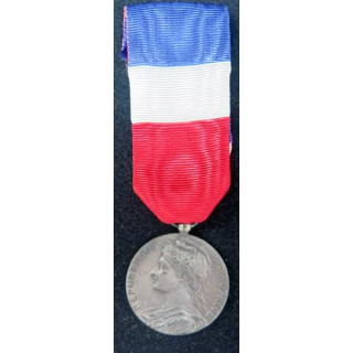 FRANCE : Médaille du travail du ministère du travail attribué à C. Halem 1987