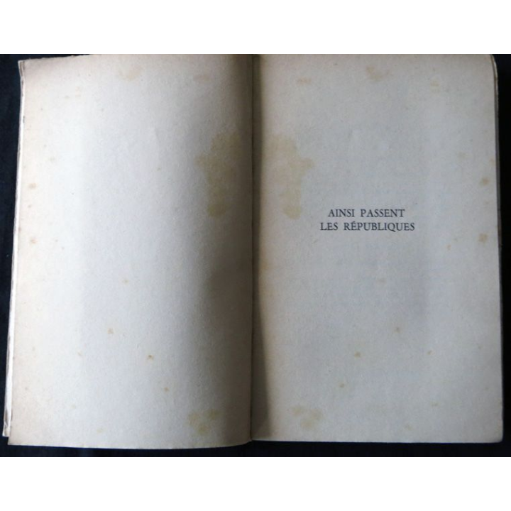 Ainsi passe les républiques de Jacques Isorni aux Editions Flammarion