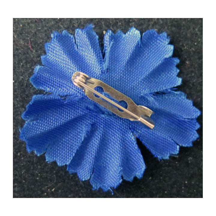 JOURNEE 11 novembre :  insigne du bleuet de France avec attache