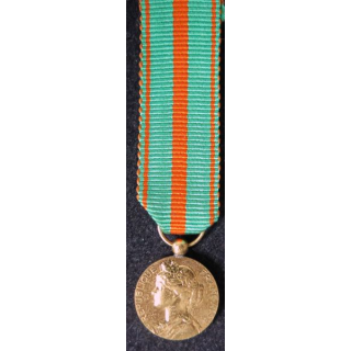 FRANCE : médaille miniature des évadés en bronze