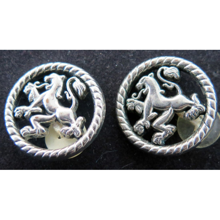 Paire de boutons de manchette créée à partir de boutons