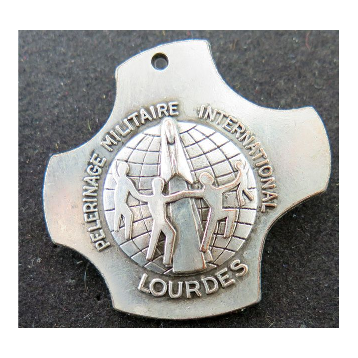 PMI : 19° pèlerinage militaire international de Lourdes en 1977