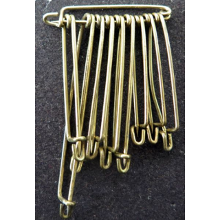 MILITARIA : lot de 10 épingles en laiton de dimensions variées