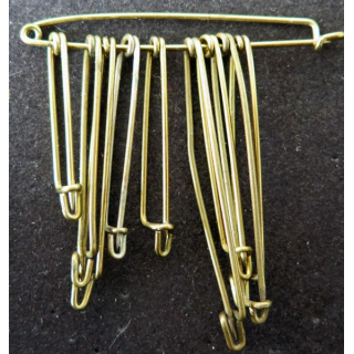 MILITARIA : lot de 10 épingles en laiton de dimensions variées