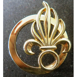 insigne de béret doré de la Légion étrangère de fabrication Boussemart G. 3840