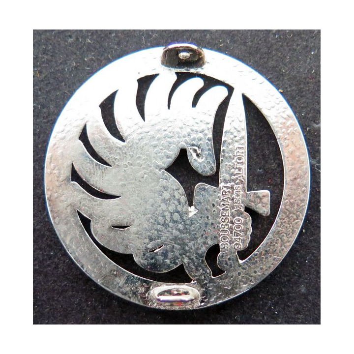 Insigne de béret argenté des chasseurs parachutistes de fabrication Boussemart