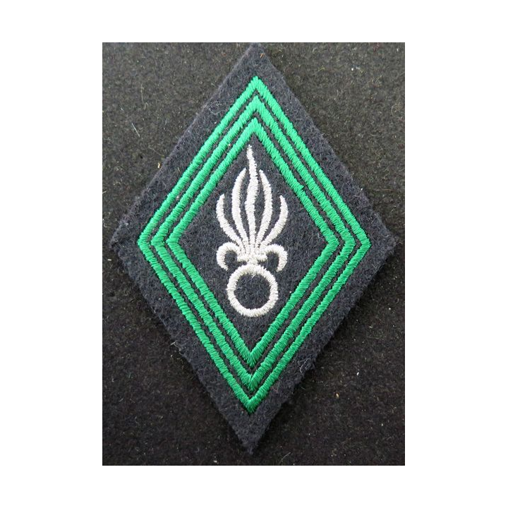 LOSANGE DE BRAS MODÈLE 45 : Ecusson modèle sous officier Légion Etrangère en fil doré (laminette)