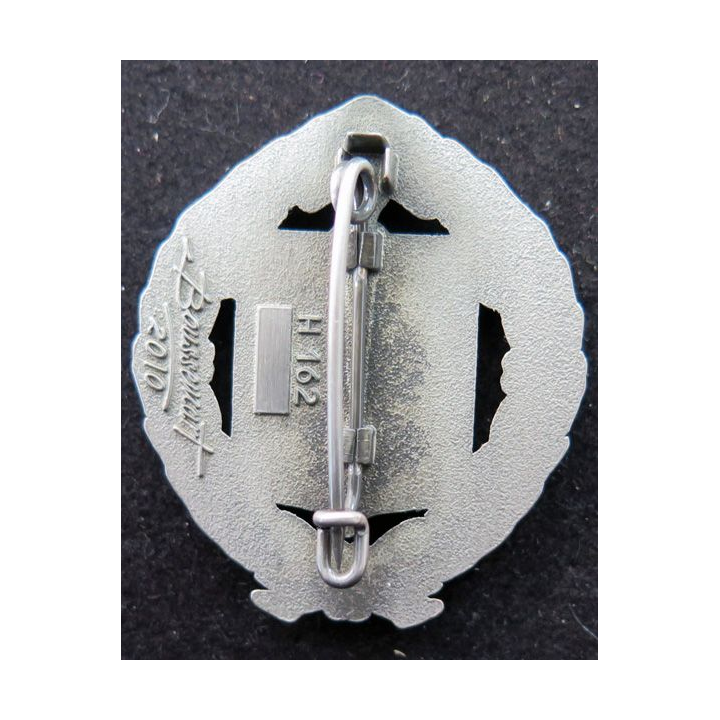 1° REC : insigne du 1° régiment étranger de cavalerie de fabrication Boussemart H. 162