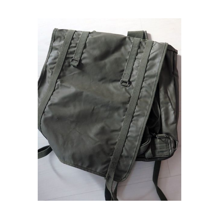 Musette parachutiste F1 modèle sans poches latérales kaki (C163)
