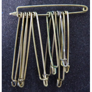 MILITARIA : lot de 10 épingles en laiton de dimensions variées