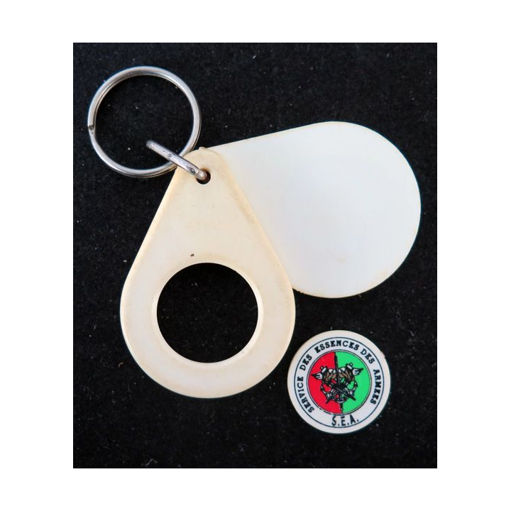 SEA : Porte clef jeton de caddie du service des essences des armées