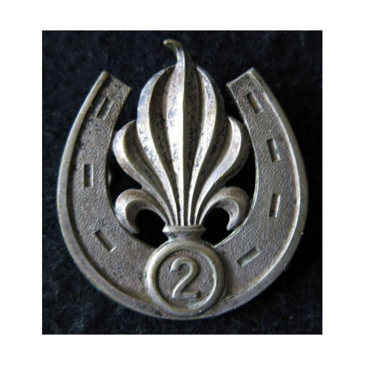 2° REI : insigne béret du 2° régiment étranger d'infanterie en Algérie fabrication non spécifiée
