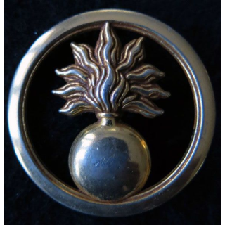 INSIGNE DE BÉRET : insigne de béret des écoles doré de fabrication Coinderoux Paris