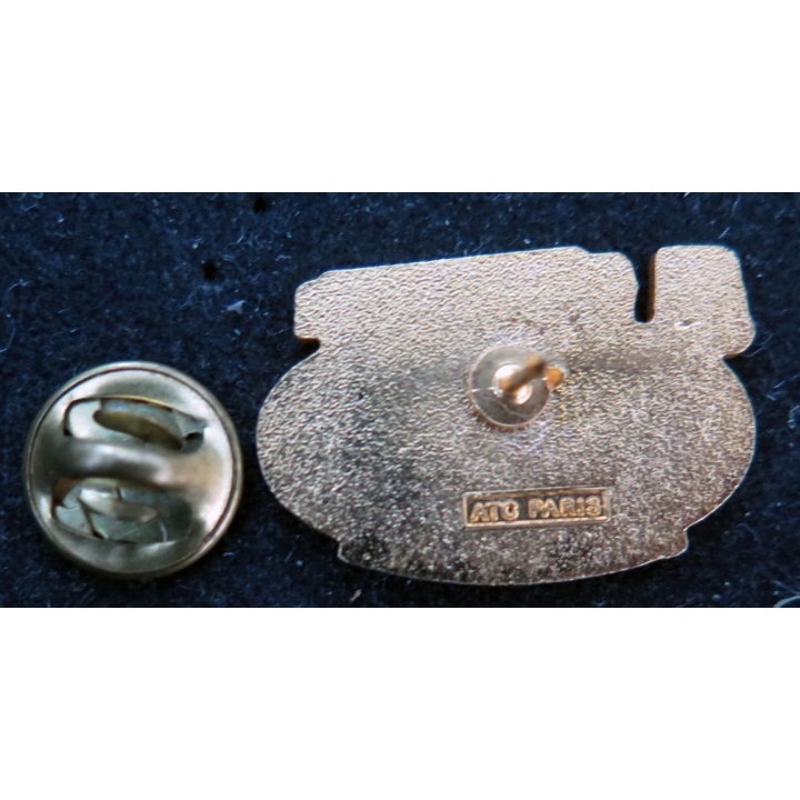 SEA : Pin's du service des essences des armées ATO
