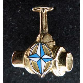 SEA : Pin's du service des essences des armées OTAN CMO