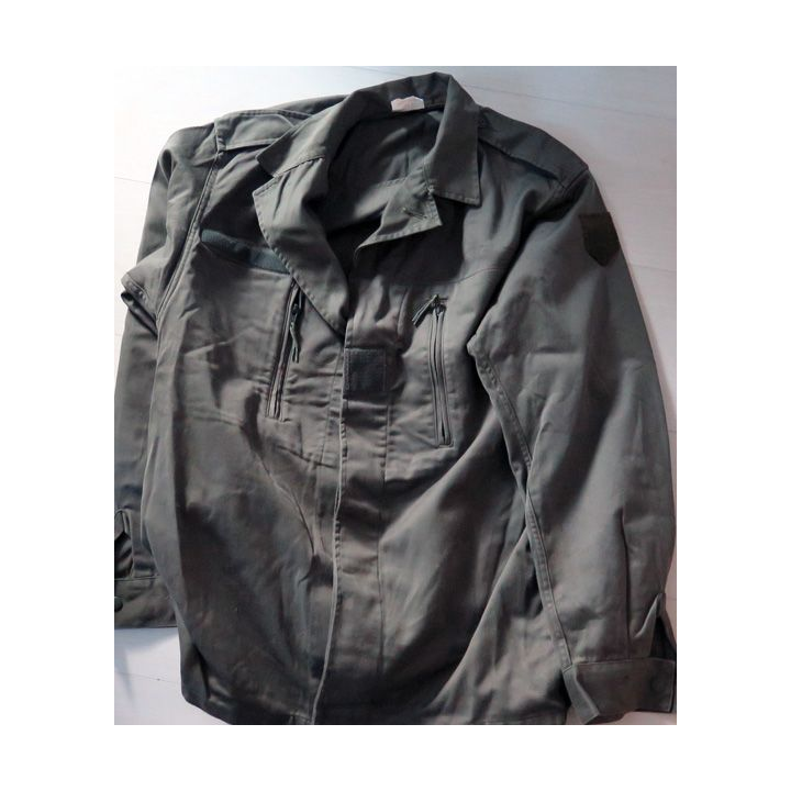 Veste de treillis vert armé taille 112 L CVS 1994 retaillée avec élastiques en bas