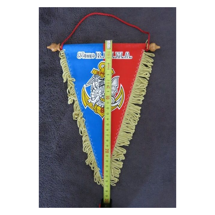 8° RPIMA : fanion du 8° régiment de parachutistes d'infantrerie de Marine 27 cm