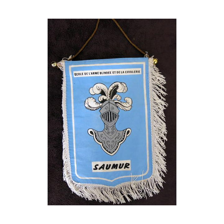 EABC : fanion de l'Ecole de l'Arme Blindée Cavalerie de Saumur  30 cm signé au dos