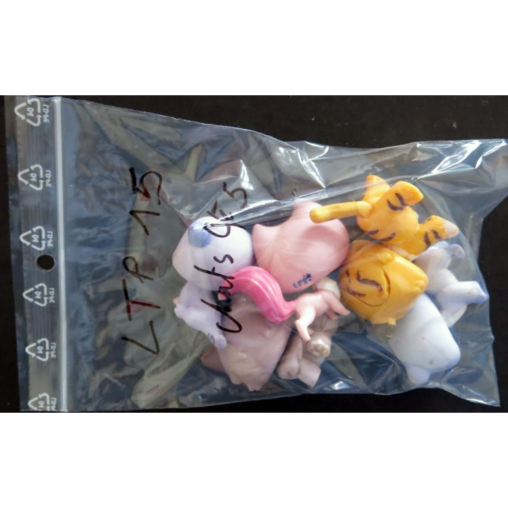 HASBRO : Figurines Littlest Pet Shop "chats " 5 pièces