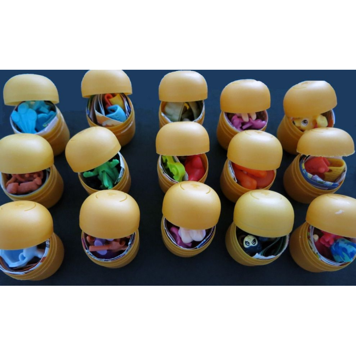 KINDER : Figurines à monter KINDER avec son oeuf  15 pièces