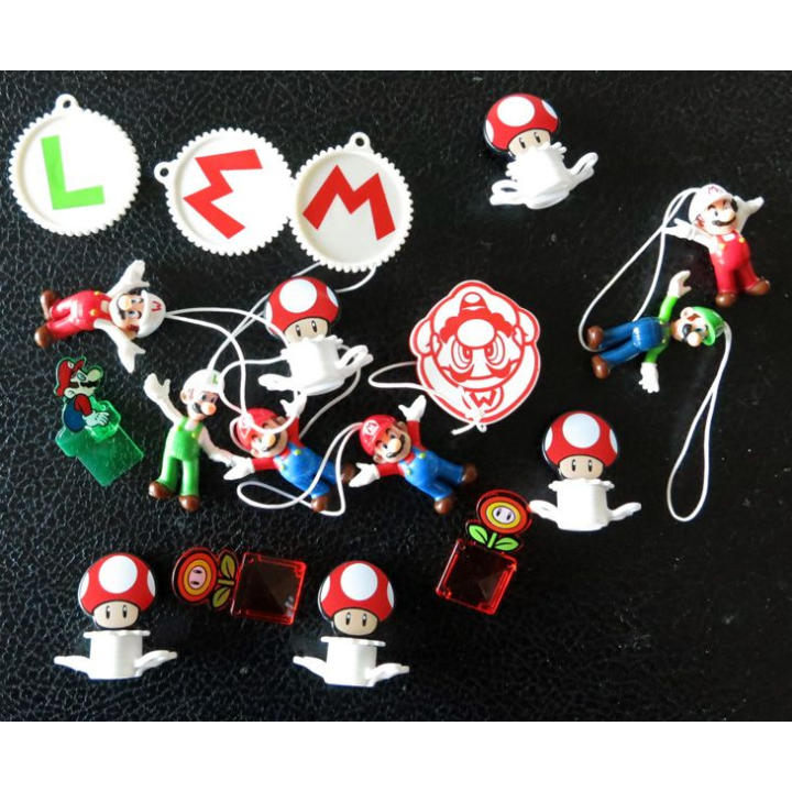FERRERO : Figurines Super Mario KINDER FERRERO 8 pièces