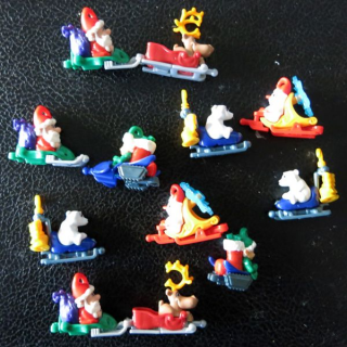 FERRERO : Lot de Figurines de Noël KINDER FERRER 10 pièces