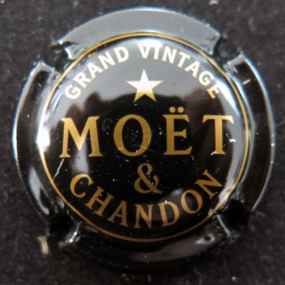 Capsule Muselet de bouteille de champagne MOET ET CHANDON n° 235
