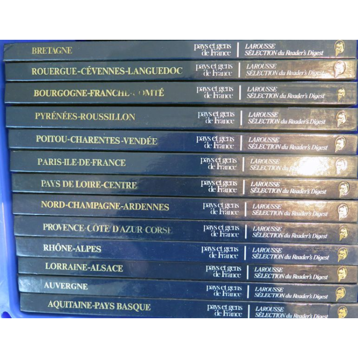 Lot de 13 magifiques livres sur les Pays et Gens de France