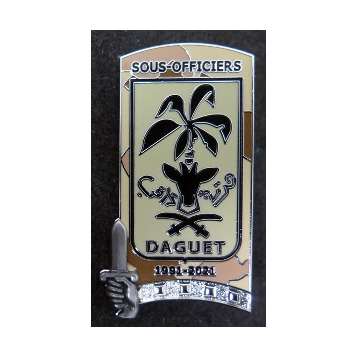 PROMOTION ENSOA : insigne de proPROMOTION ENSOA : insigne de promotion DAGUET Boussemart by Promodis G. 5764 n° 782