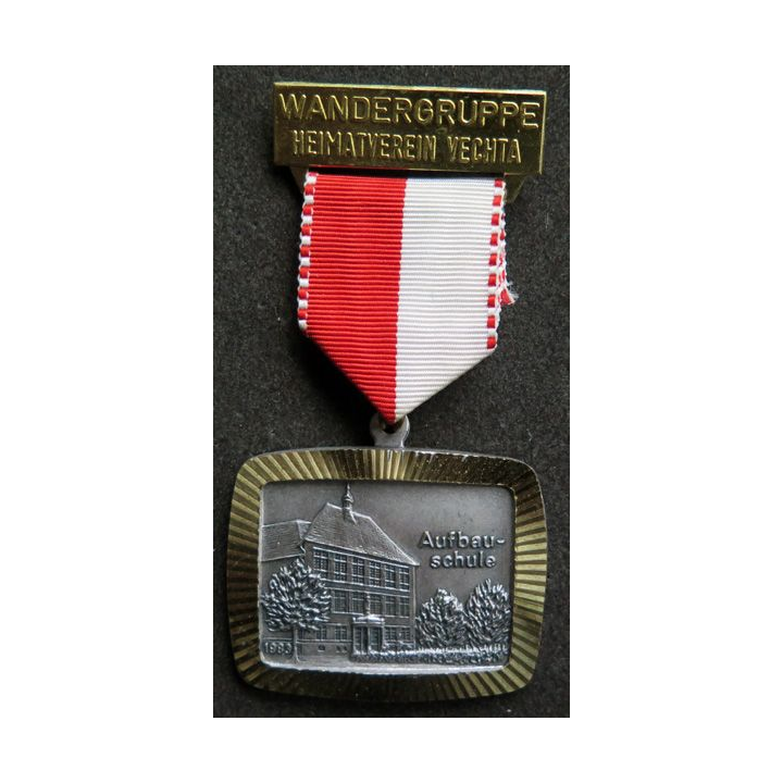 ALLEMAGNE : médaille de la Wandergruppe Heimatverein Vechta (Aufbau-schule