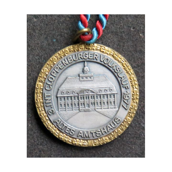 ALLEMAGNE : médaille de la 3° int.Cloppenburger Volkslauf 1977 Altes Amtshaus