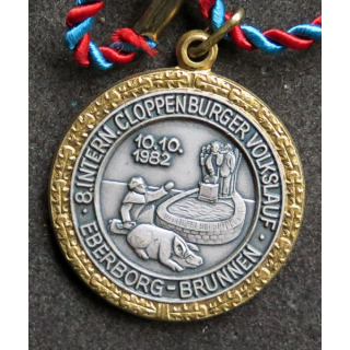 ALLEMAGNE : médaille de la 8° int.Cloppenburger Volkslauf 1982 Eberborg - Brunnen