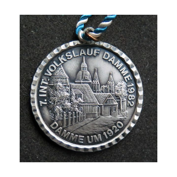 ALLEMAGNE : médaille de la 7° Int. Volkslauf Damme 1982 Damme um 1920