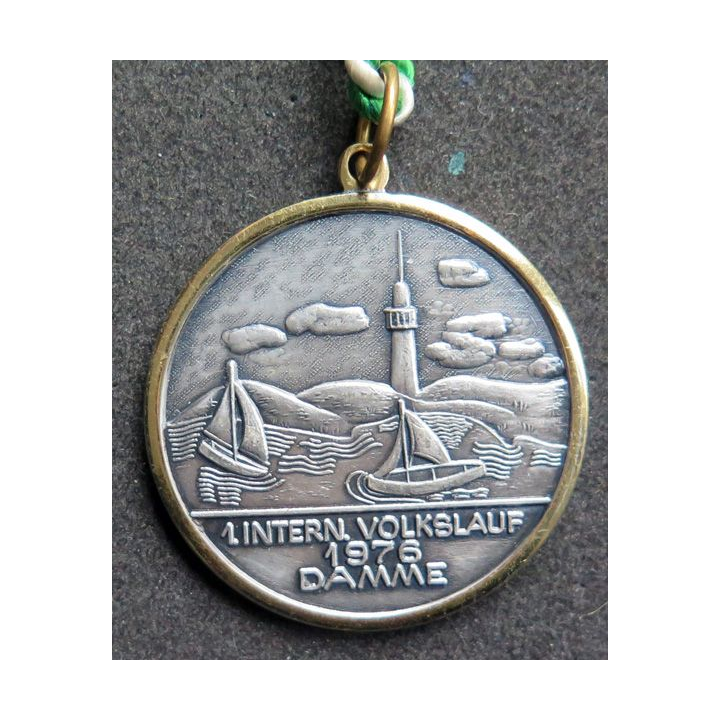 ALLEMAGNE : médaille de la 1° Int. Volkslauf Damme 1976 