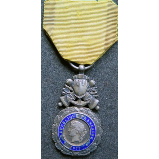 FRANCE : RARE Médaille militaire 1870 3° république en argent DOUBLE FACE modèle du 3° type
