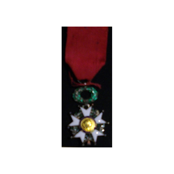 FRANCE : chevalier de l'Ordre de la légion d'Honneur 3° république centre or (tous petits éclats d'émaux)