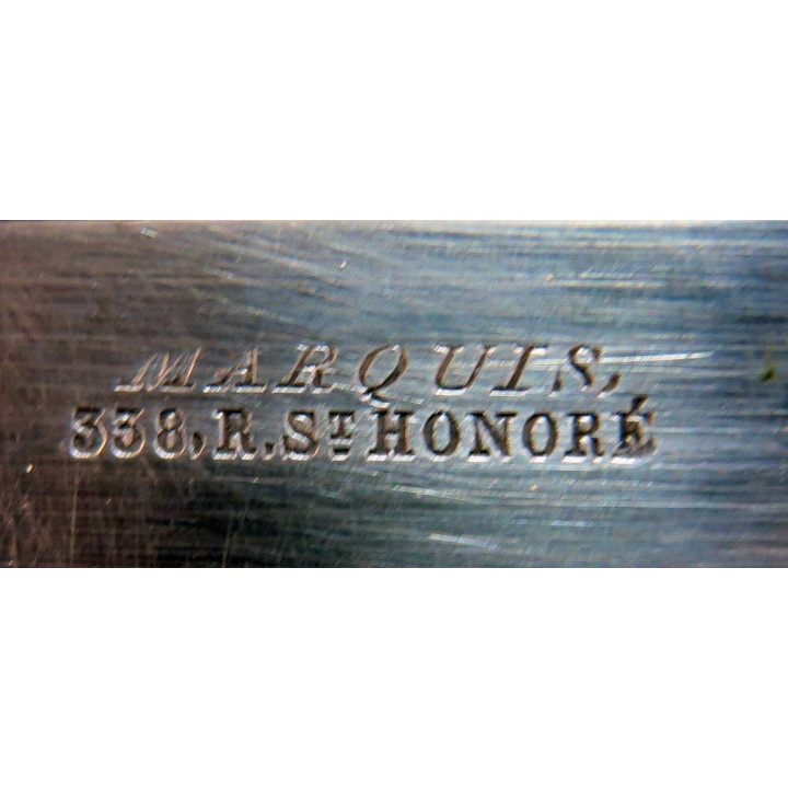 Coffret de 12 couteaux de l'Hôtel MARQUIS 338 Rue Saint Honoré  manche en corne