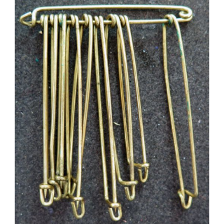 MILITARIA : lot de 10 épingles en laiton de dimensions variées