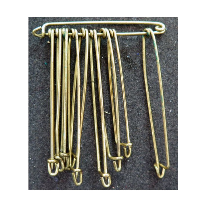 MILITARIA : lot de 10 épingles en laiton de dimensions variées