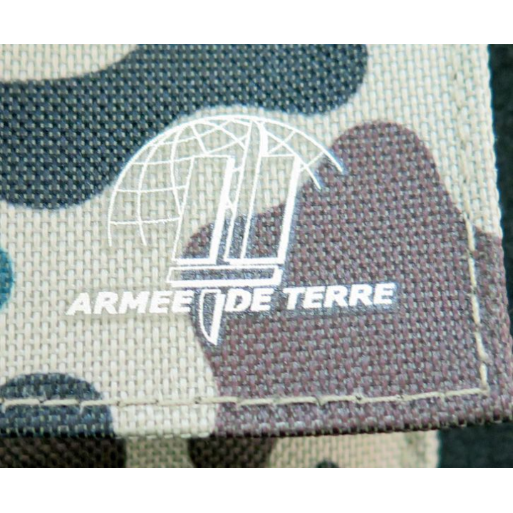 Montre neuve de l'Armée de terre offerte par le Général Cuche en 2008 dans son étui camouflé