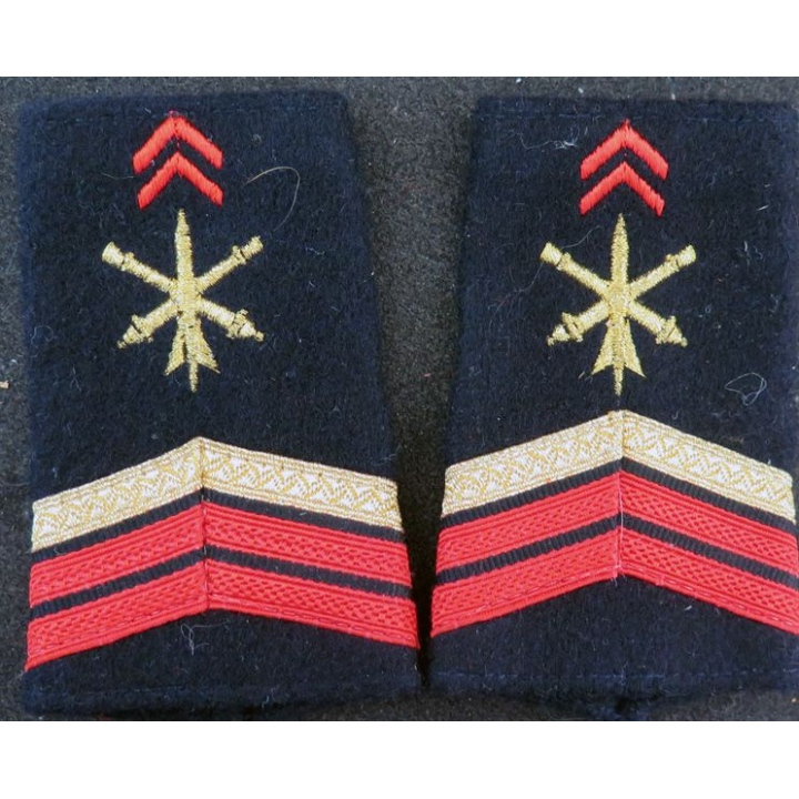 Paire de fourreau d'épaule de caporal chef appelé d'artillerie