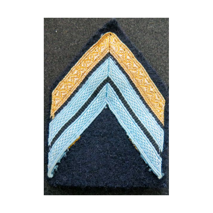 Galon de Caporal Chef PDL bleu clair et doré sur tissu bleu noir avec crochets