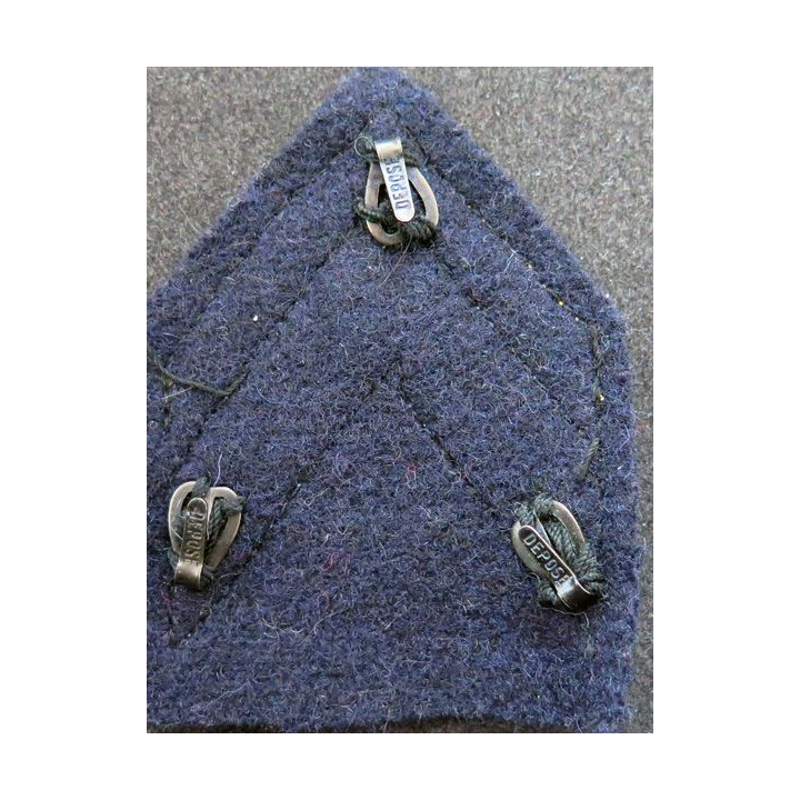 Galon de Caporal Chef PDL bleu clair et doré sur tissu bleu noir avec crochets