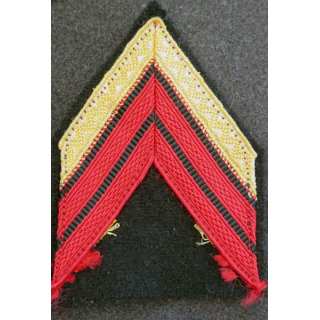 Galon de Caporal Chef PDL rouge et doré sur tissu bleu noir