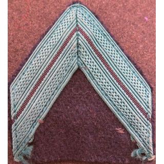 Galon de Caporal de la Légion vert sur tissu noir sur attaches pin's
