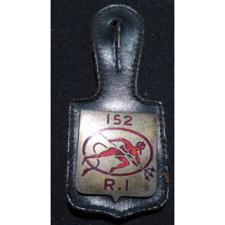 152° RI : 152° régiment d'infanterie de fabrication Drago G. 423 en émail sur cuir (2 boléros)