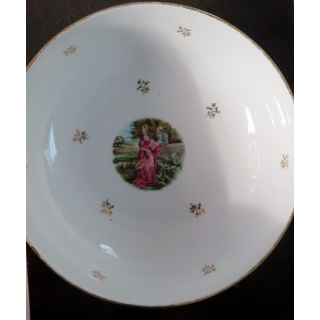 Saladier en porcelaine de Limoges de diamètre 26,5 cm  hauteur 9 cm