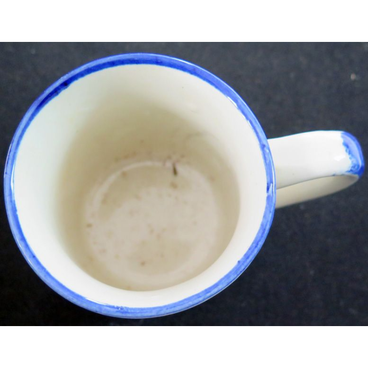 Mug en Grès de l'ile de Bréhat dimensions 7,5 x 9 cm