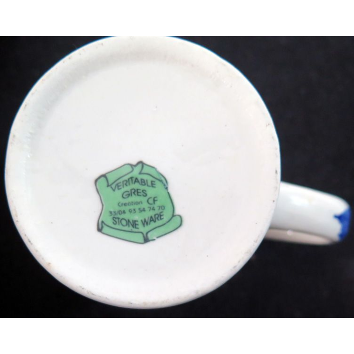 Mug en Grès de l'ile de Bréhat dimensions 7,5 x 9 cm