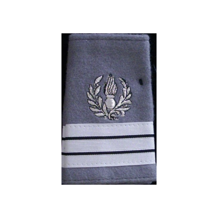 FOURREAU COMMISSARIAT : Fourreau de capitaine du commissariat sur fond gris clair